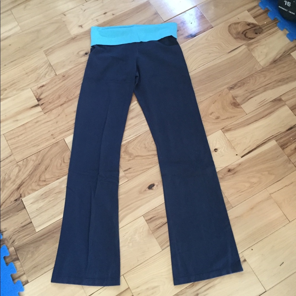 VS dark blue leggings, S